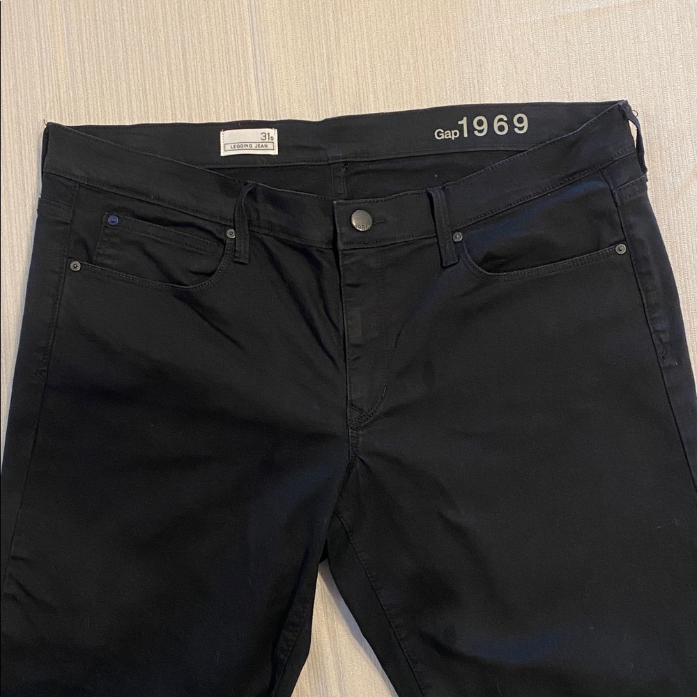 GAP 1969 Women’s Classic Black Legging Jean 31s